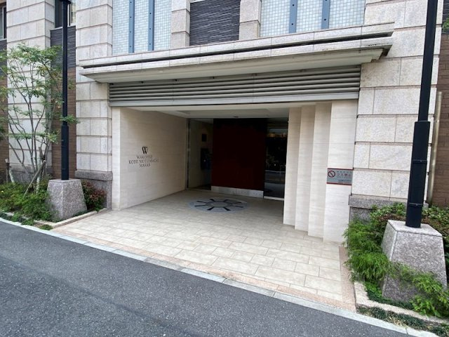 ワコーレ神戸元町マークスのエントランス