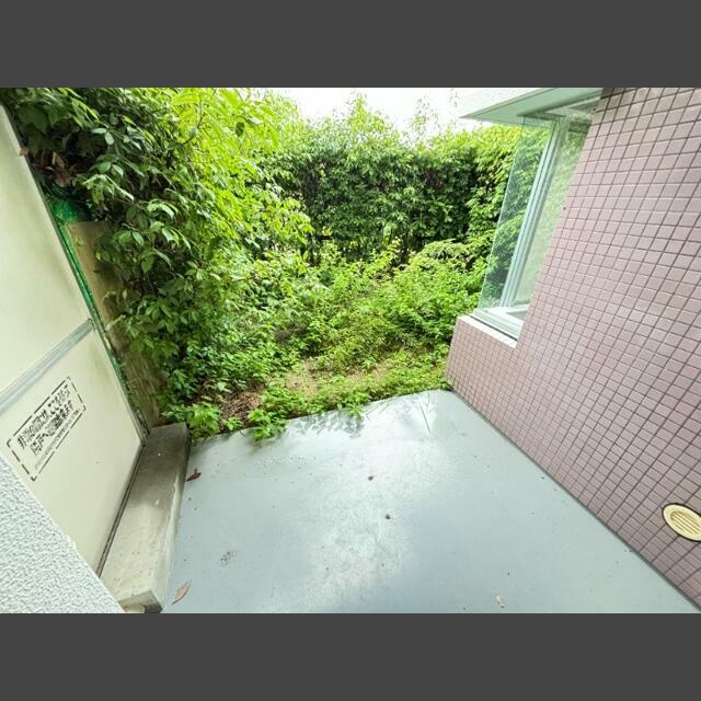 ルボアール芦屋の庭