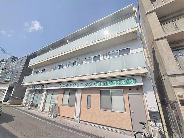 フルール甲陽園駅前