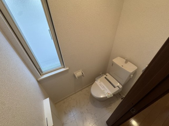 ドミール芦屋戸建のトイレ