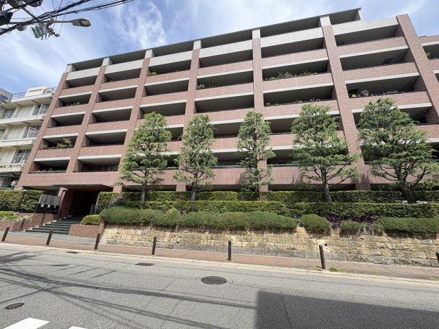 神戸山本通パークホームズの外観