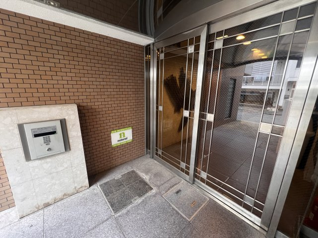 サンパレス21六甲２のエントランス