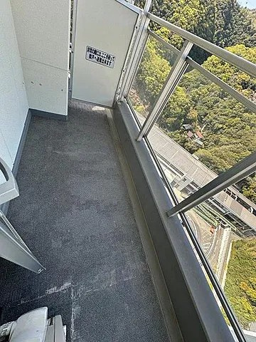 ジークレフ新神戸タワーのバルコニー
