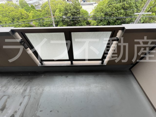 比枝コーポラス上町IIのバルコニー|開放的で明るい空間を演出してくれるバルコニーです