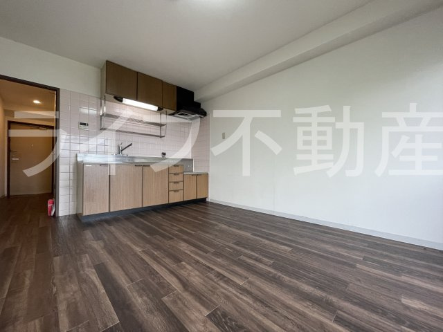 比枝コーポラス上町IIの居間・リビング|こちらの居間で趣味の時間をお楽しみください