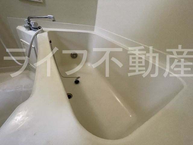 比枝コーポラス上町IIの浴室|落ち着いた空間のお風呂です