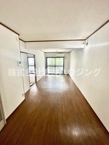 成晃マンションの内装