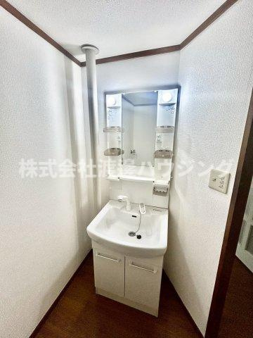 成晃マンションの洗面所