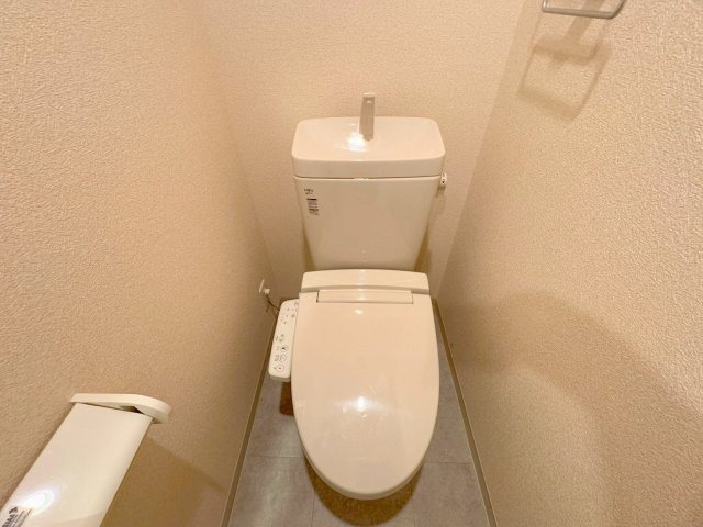 Luxe新大阪SOUTHのトイレ