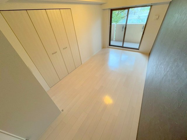 Luxe新大阪SOUTHの洋室
