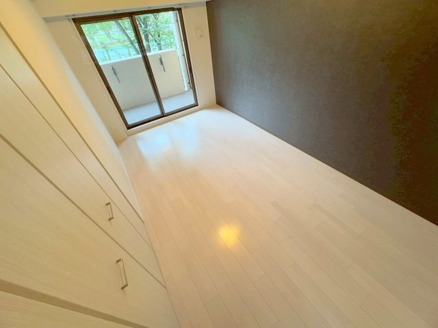 Luxe新大阪SOUTHの居間・リビング
