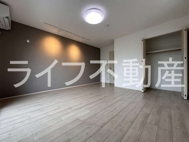 フジパレス小阪Ⅱ番館の内装|明るい室内です