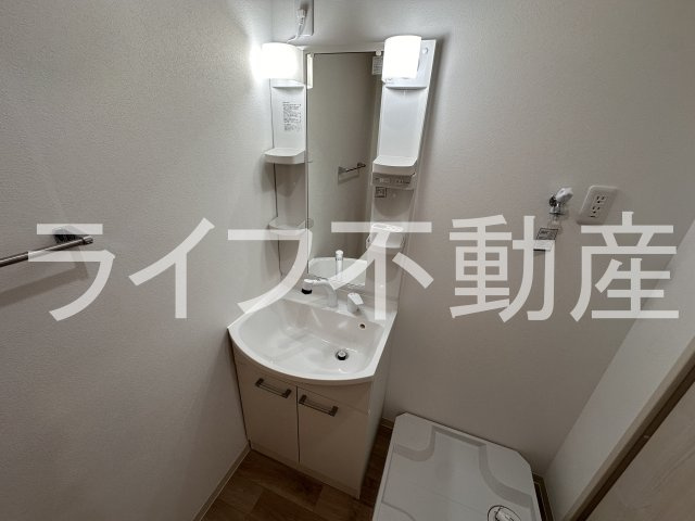 フジパレス小阪Ⅱ番館の洗面所|脱衣スペースもあります