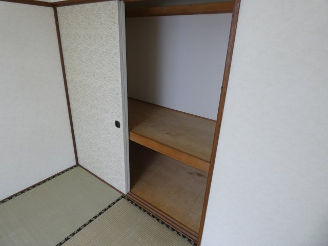 芽室東6条4丁目借家(大浦邸)の収納