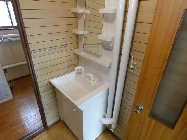 芽室東6条4丁目借家(大浦邸)の洗面所