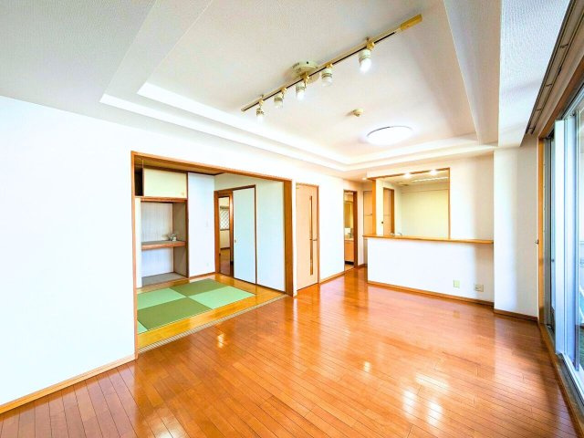 アルファステイツ勝山通りの居間・リビング|おしゃれな居間です