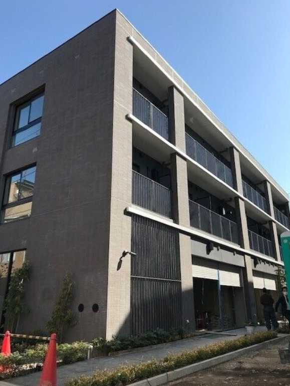 瑞雲　駅徒歩1分　ネット無料　築浅　南西角部屋