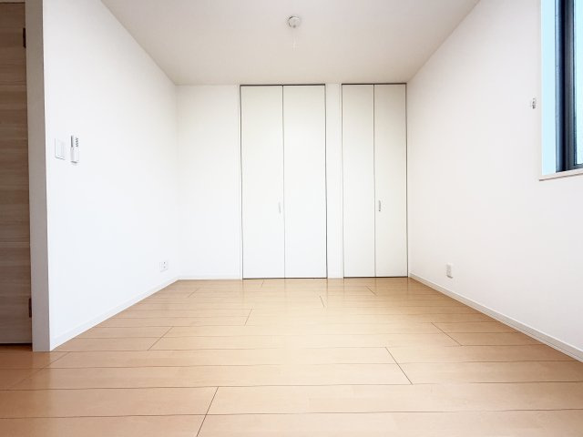 シャーメゾン カープの洋室