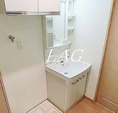 【洗面所】 | フランベルジュ町屋 | 洗面台です。