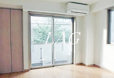 【居間・リビング】 | フランベルジュ町屋 | 洋室のお部屋です。