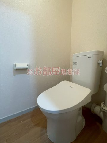 山本ビルのトイレ|ゆったりとした空間のトイレです