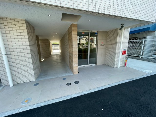 落ち着いたエントランスです