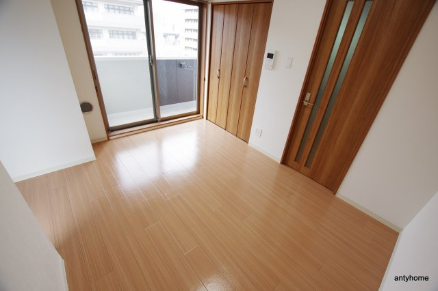 Uresidence新大阪　仲介手数料無料の洋室