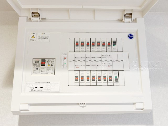 【発電・温水設備】 | マイキャッスル東長崎 | 分電盤