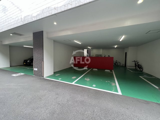 グランドステージ花園の駐車場|パラゴン松　駐車場