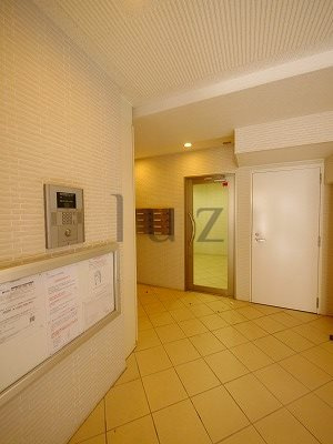 リブリシャーキーのエントランス