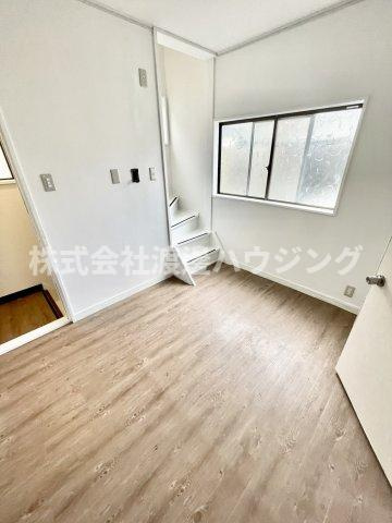 千本北1丁目貸家の居間・リビング