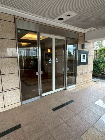 カスタリア大塚Ⅱのエントランス