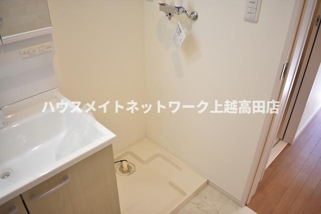 フォレメゾンの洗面所|洗髪洗面化粧台・洗濯機置場