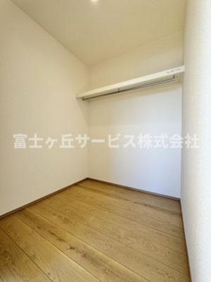 【収納】 | 焼津市大村3丁目 新築一戸建て B号棟 | 収納豊富なウォークインクローゼット