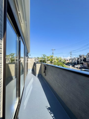 【バルコニー】 | 焼津市大村3丁目 新築一戸建て B号棟 | 陽当たり良好なバルコニーです