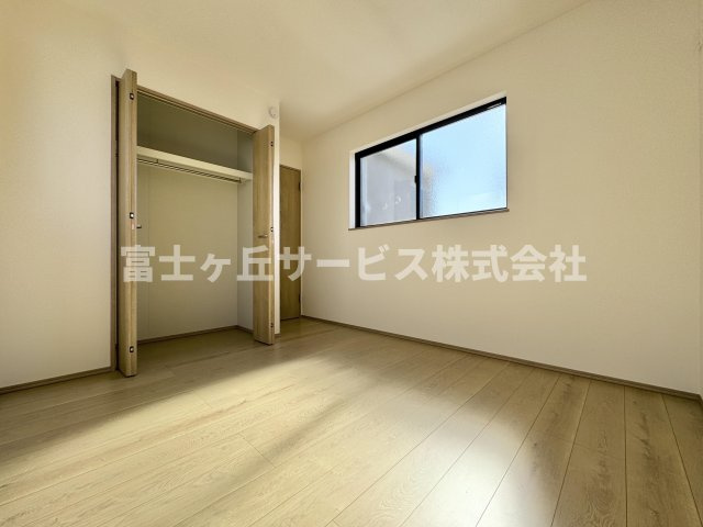 【子供部屋】 | 焼津市大村3丁目 新築一戸建て B号棟 | 子供部屋としても使える洋室です