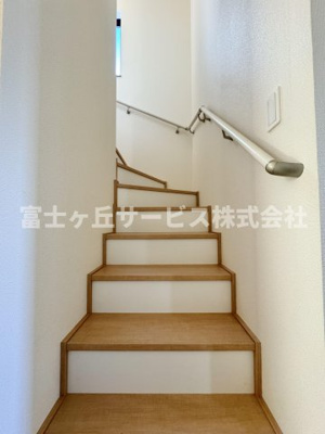 【その他】 | 焼津市大村3丁目 新築一戸建て B号棟 | 階段です
