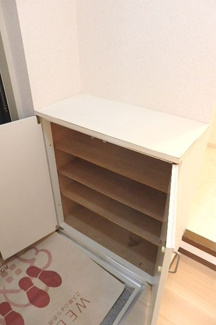 下駄箱あり