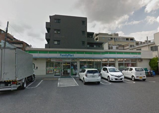 ファミリーマート高野台二丁目店 徒歩6分。コンビニ 420m
