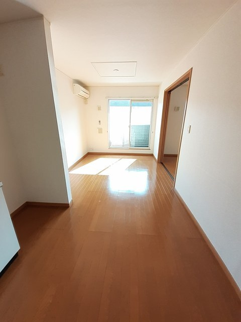エスペランザＢの居間・リビング