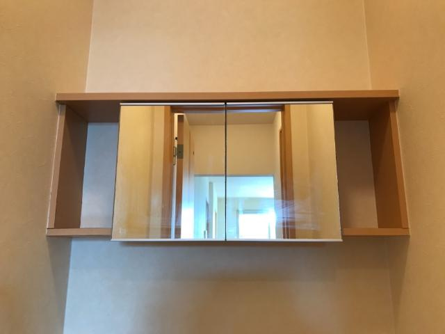 ＡＮＤ　ＯＮＥ　西棟のトイレ|トイレ小棚
