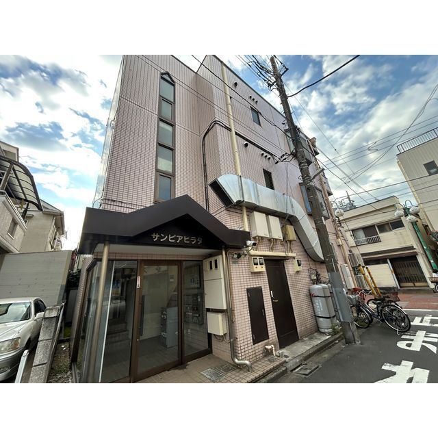 サンピアヒラタ
