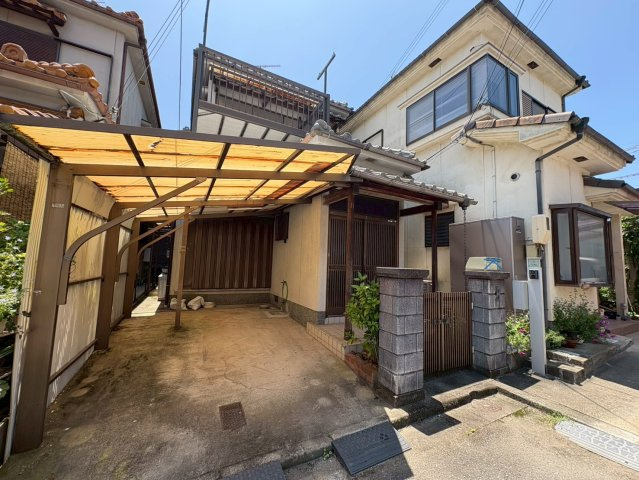 鳴神戸建て