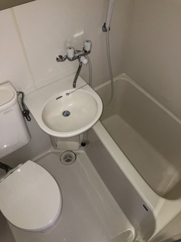 解良ハイツの浴室