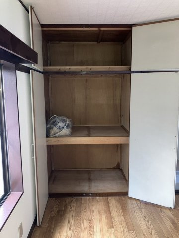 解良ハイツの収納