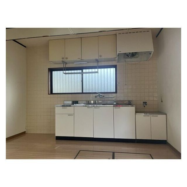 揖斐郡揖斐川町上野の一戸建てのキッチン
