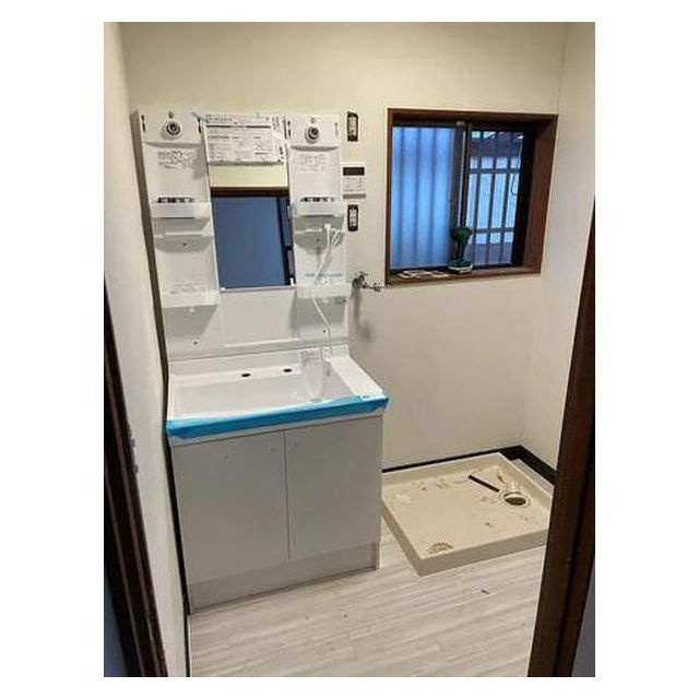 揖斐郡揖斐川町上野の一戸建ての洗面所