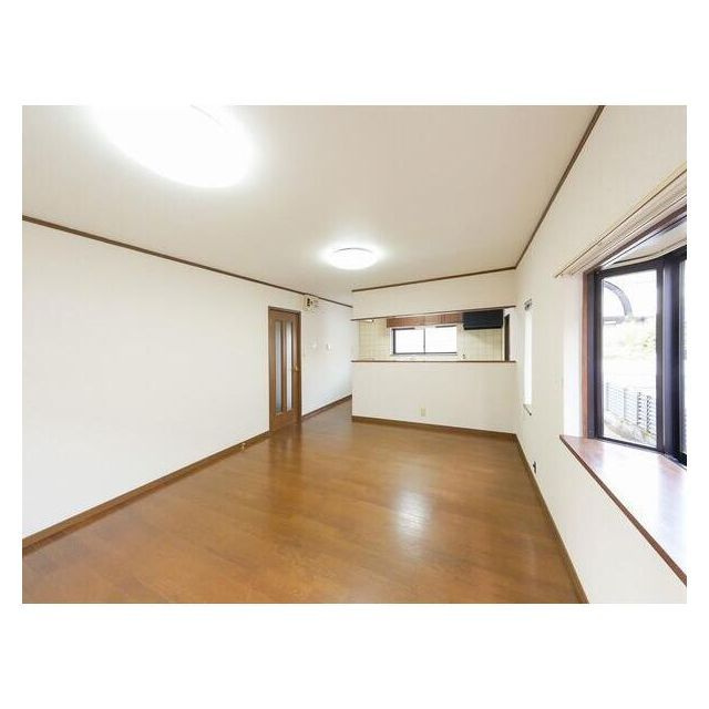 揖斐郡揖斐川町三輪の一戸建ての居間・リビング