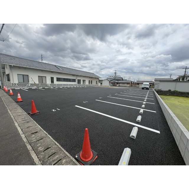 本巣郡北方町高屋白木２丁目の駐車場のその他