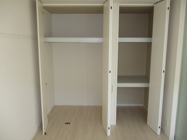 コンフォート東福寺Ａの収納
